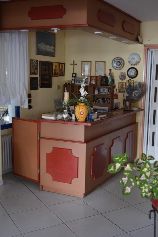 Hotel Eleni Paralia Dionisiou Extérieur photo